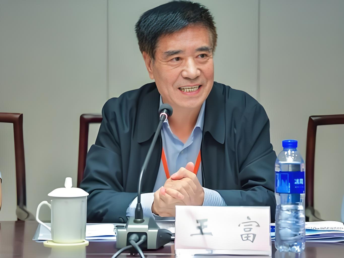 文章附图