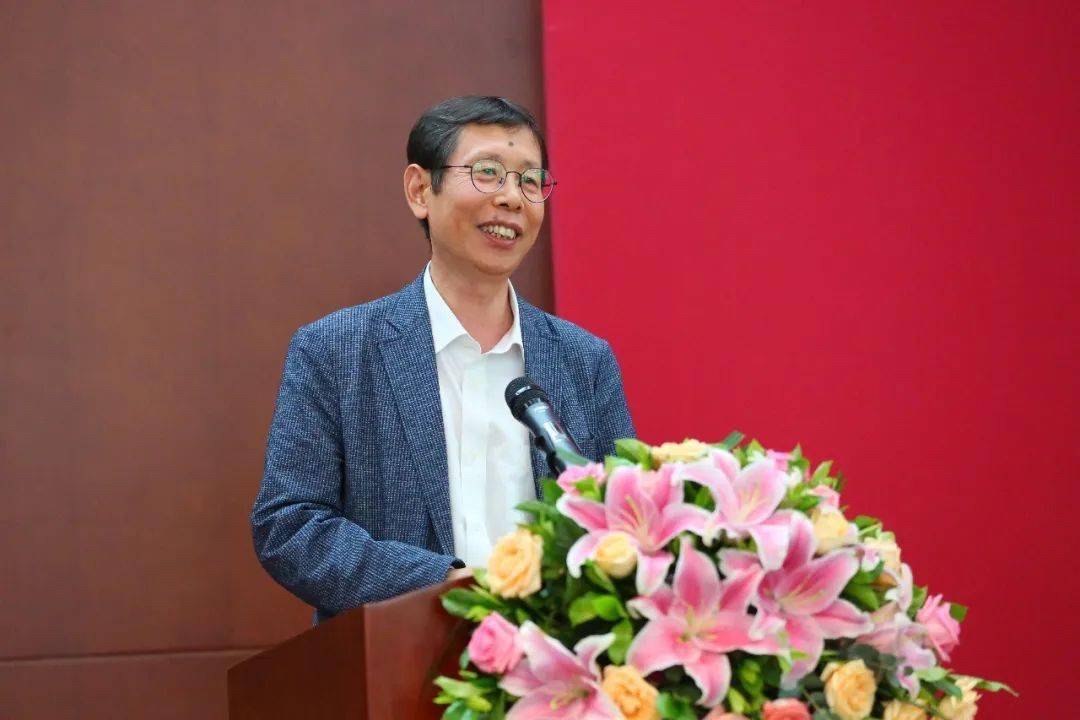 文章附图