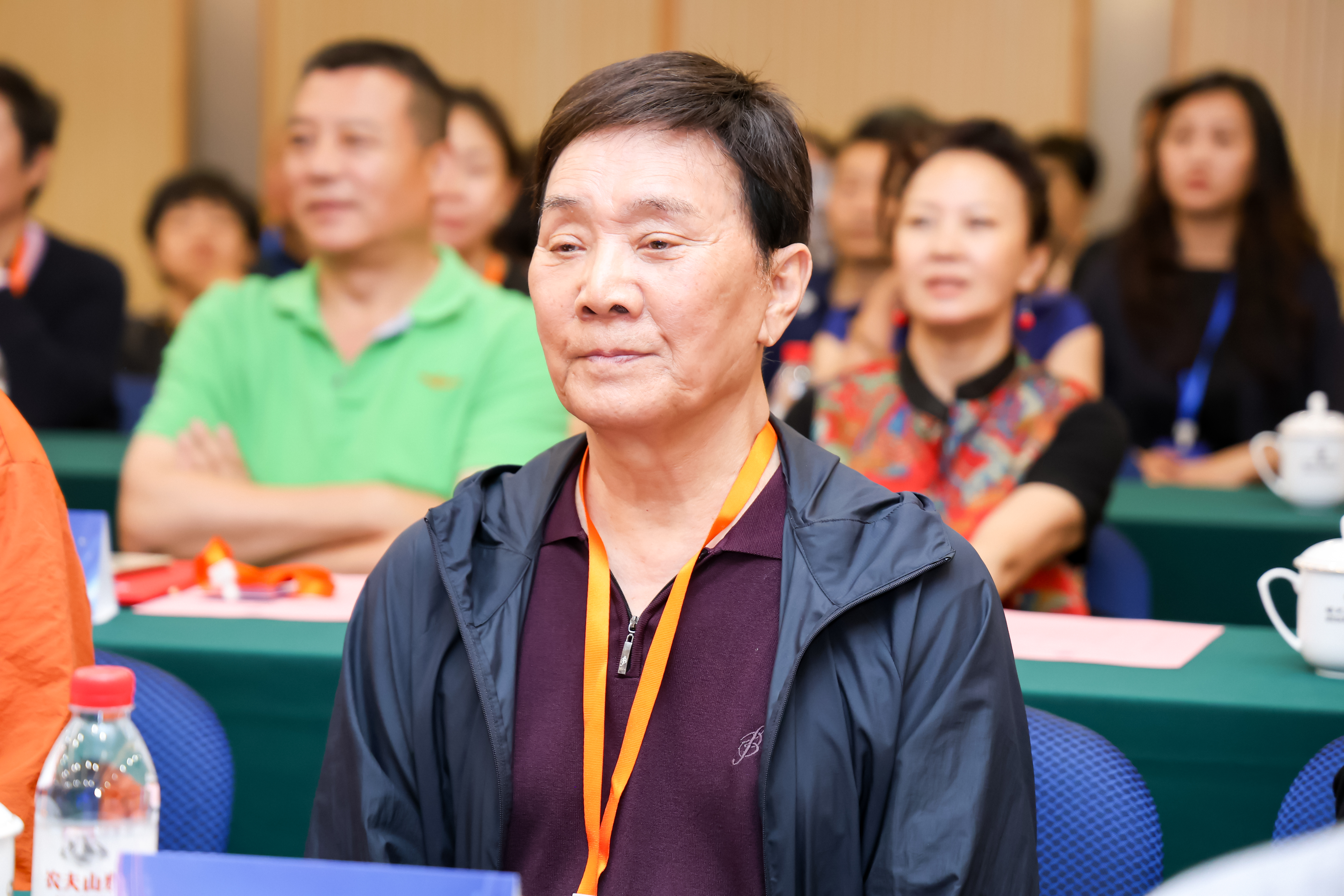 文章附图